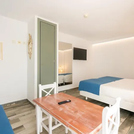 Guya Wave (adults Only) 3* קאלה ראטג'אדה